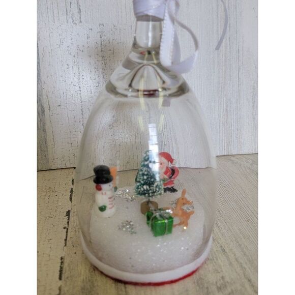 Wine glass Winter Wonderland Santa scene Snowman figure xmas deer - Picture 2 of 10